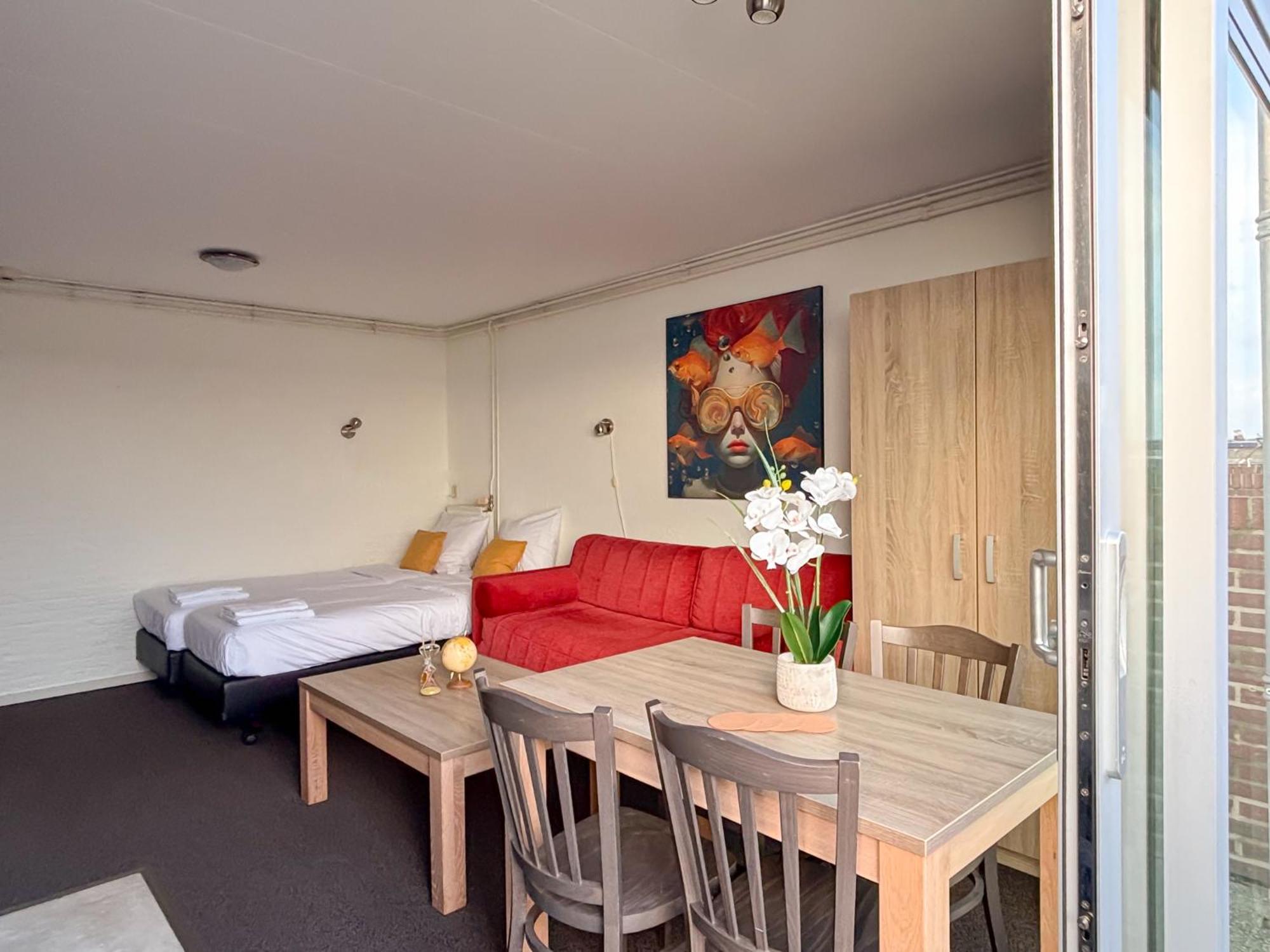 Visserslust Rooms, And Houseboats 3*