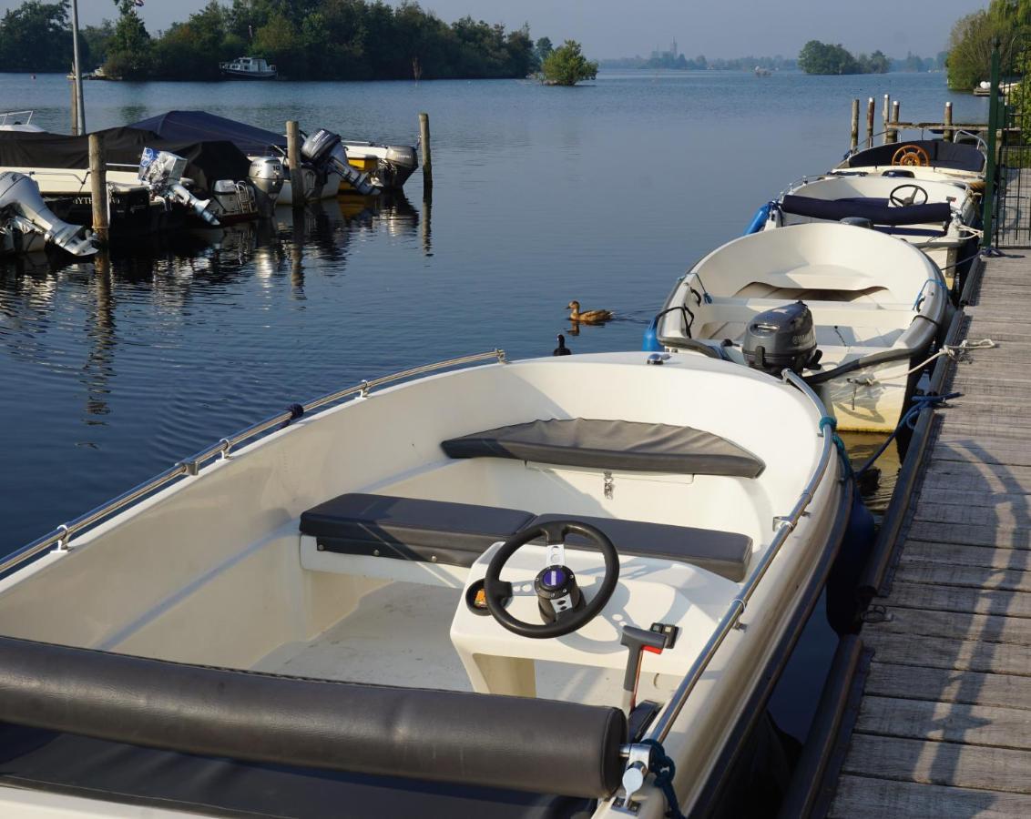 Visserslust Rooms, And Houseboats Vinkeveen