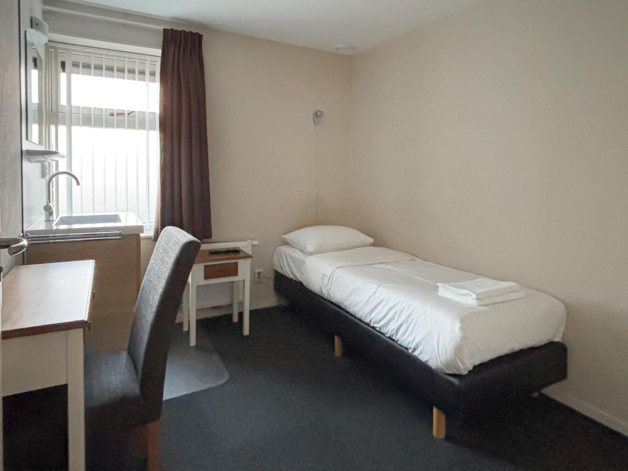 Hotel Visserslust Rooms, And Houseboats 3*