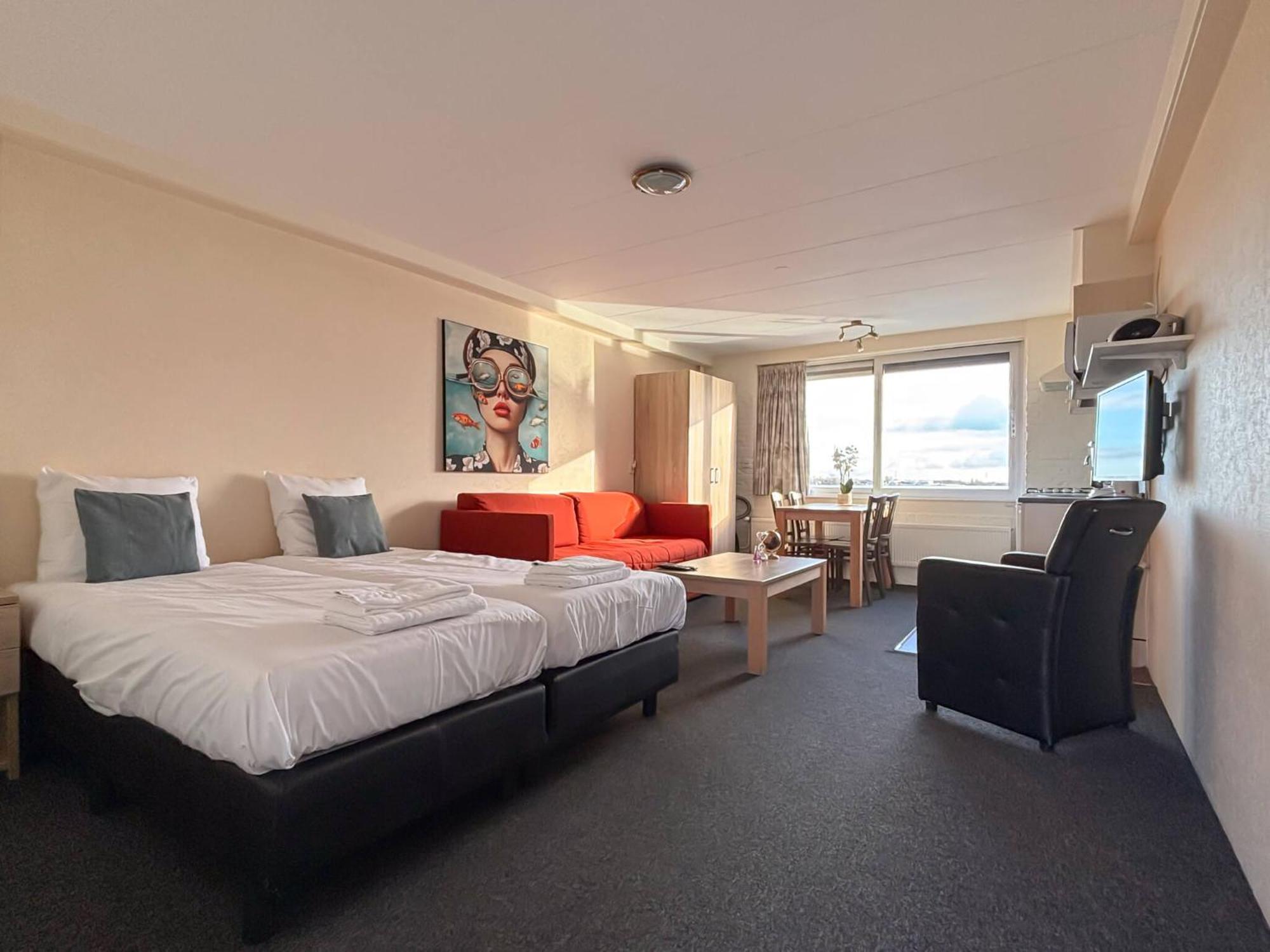 Hotel Visserslust Rooms, And Houseboats 3*